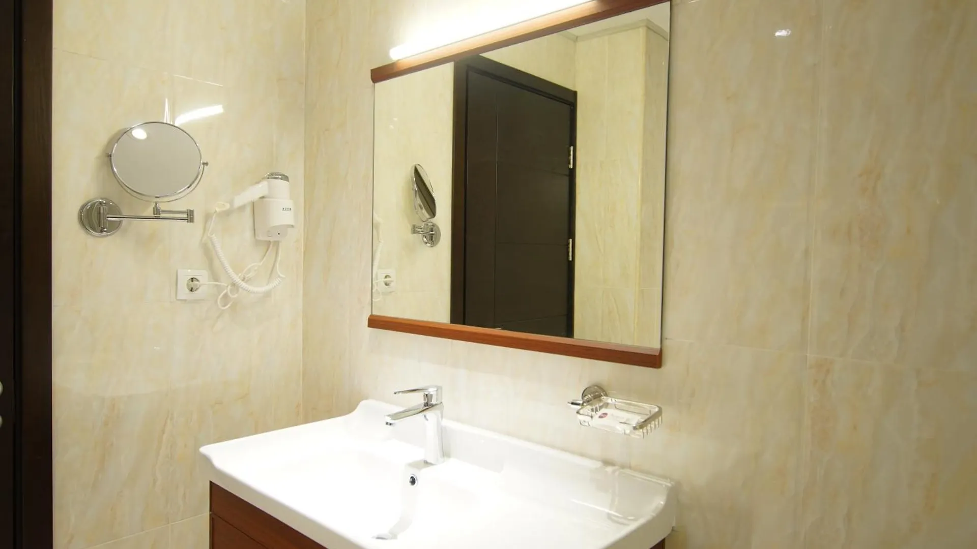 Best Western Premier Dynasty Addis Abeba