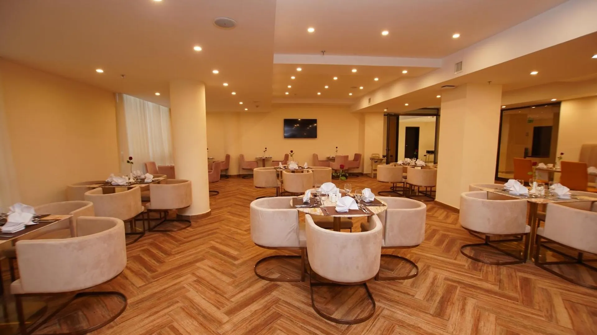 Best Western Premier Dynasty Addis Abeba 4*,
