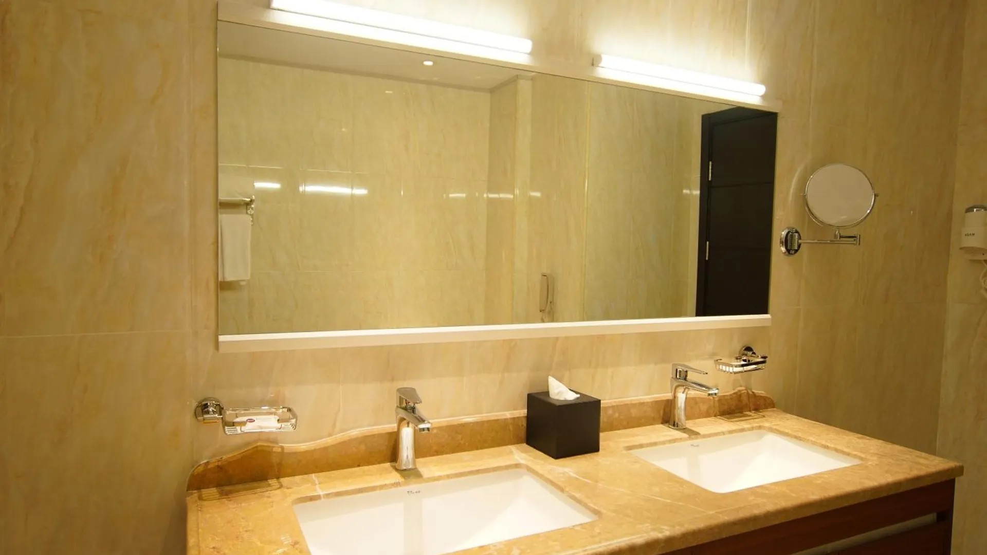 Best Western Premier Dynasty Addis Abeba 4*,  Etiopia